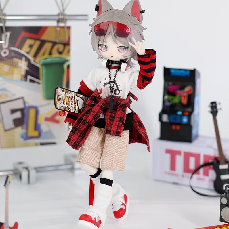 دمية ميراي دولز وويمسي كلوب ال - مراجعة Figure Display Box وسعره